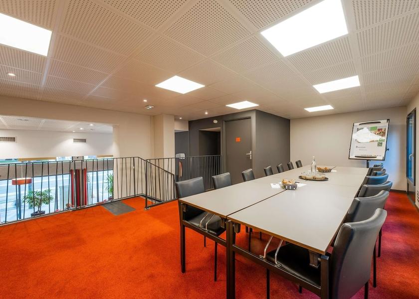 Auvergne-Rhône-Alpes Lyon Meeting facility