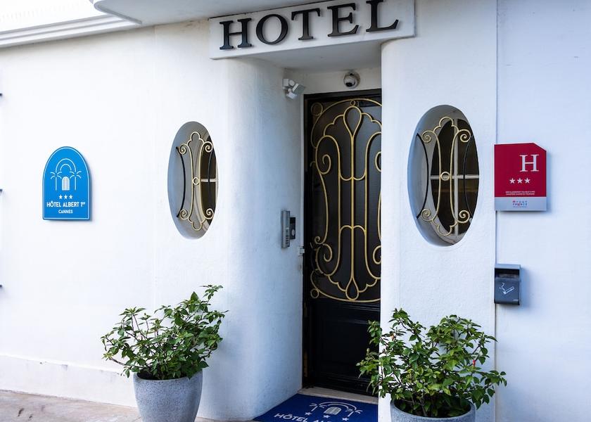 Provence - Alpes - Cote d'Azur Cannes Exterior Detail