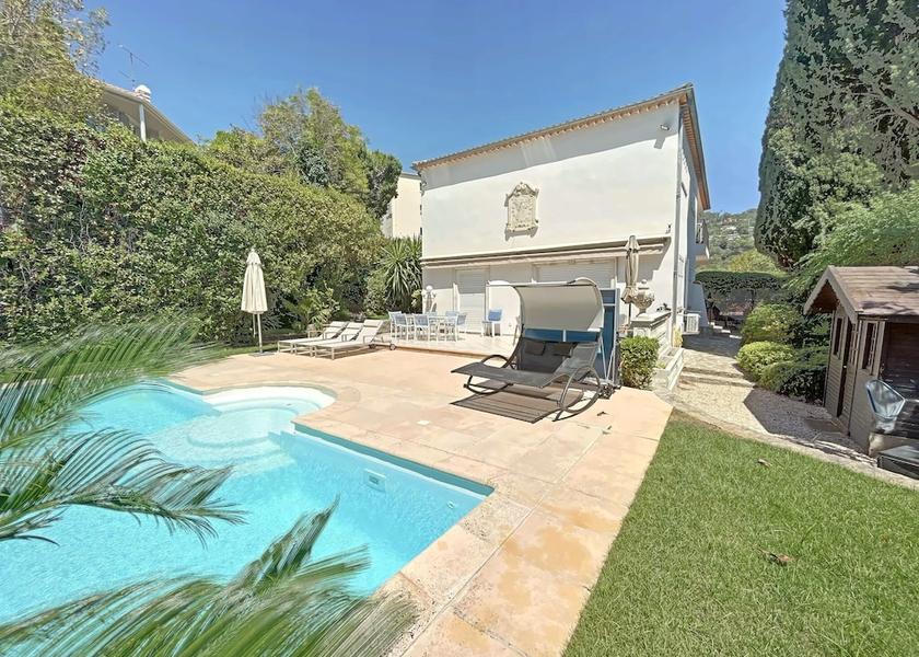 Provence - Alpes - Cote d'Azur Cannes Facade