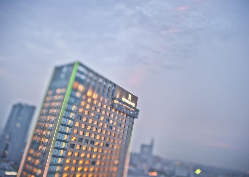  Shanghai Facade