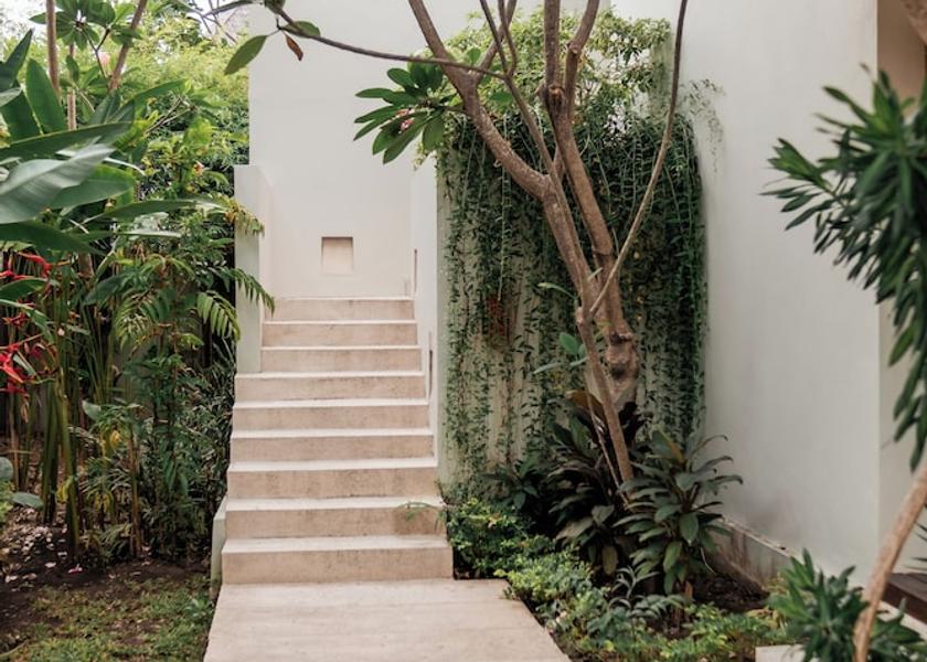  Senggigi Exterior Detail