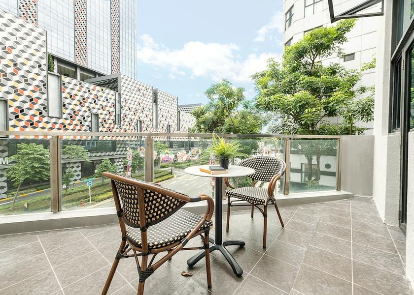  Singapore Room