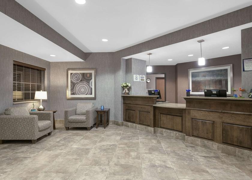 North Dakota Minot Lobby