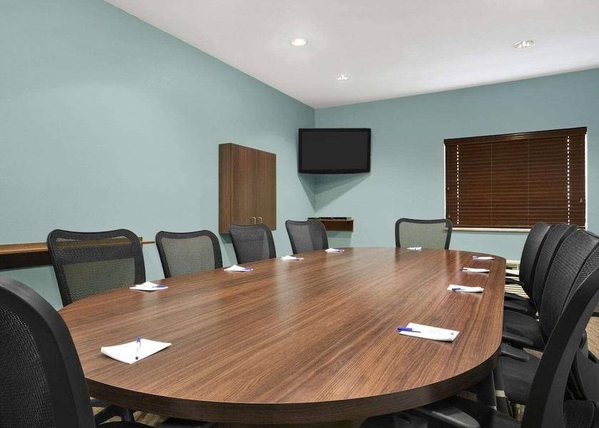 North Dakota Minot Meeting Room
