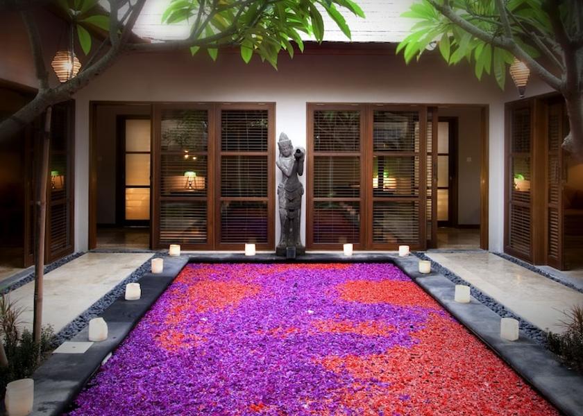 Bali Denpasar Interior Entrance