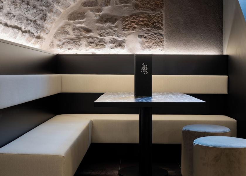 Bourgogne-Franche-Comté Dijon Lounge