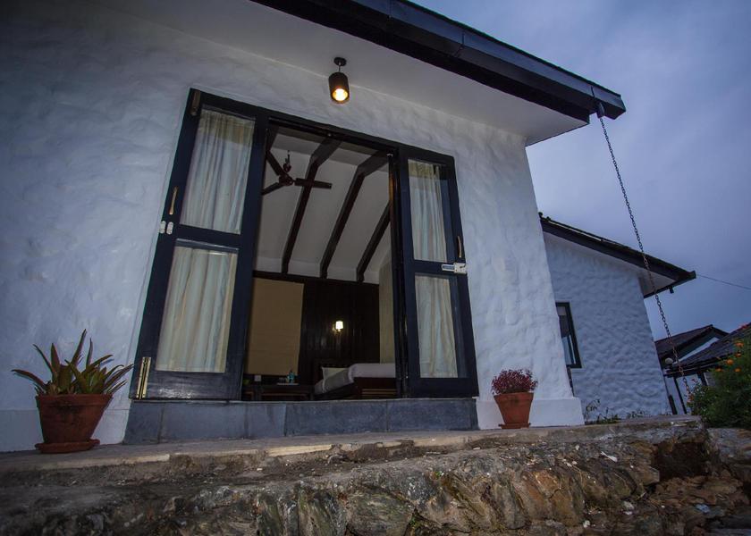 Gandaki Pokhara Hotel Exterior