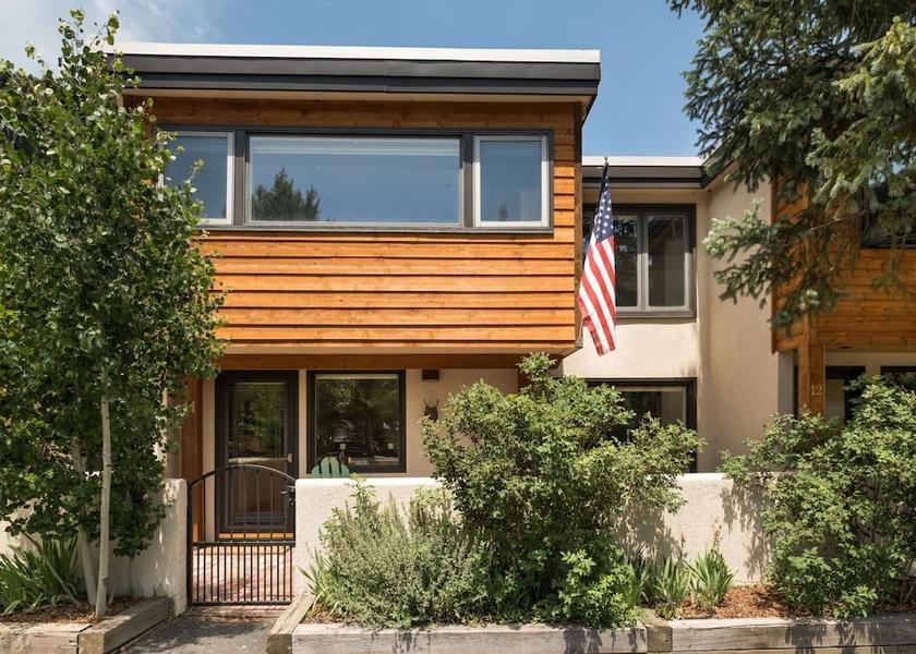 Colorado Aspen Exterior Detail