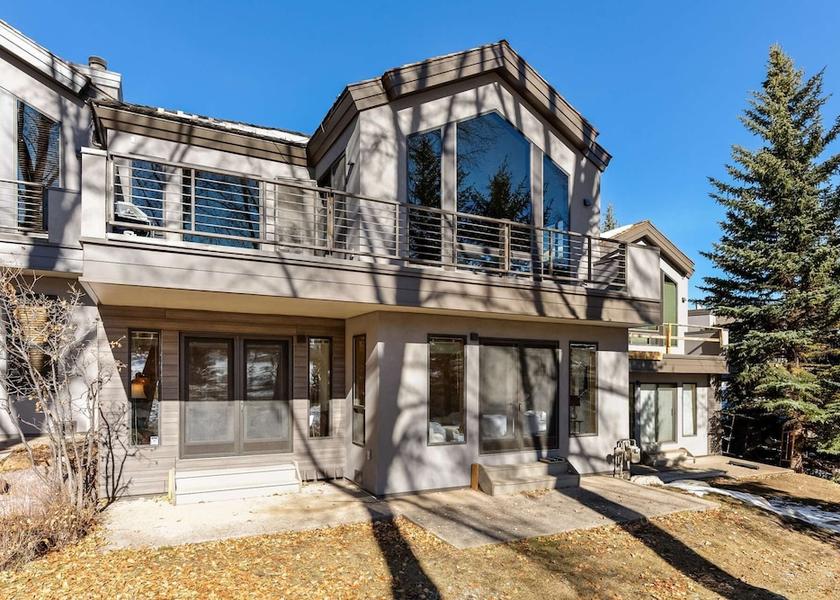 Colorado Aspen Exterior Detail