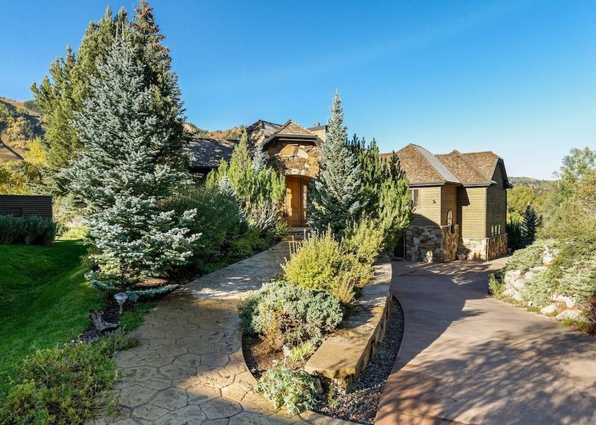 Colorado Aspen Exterior Detail