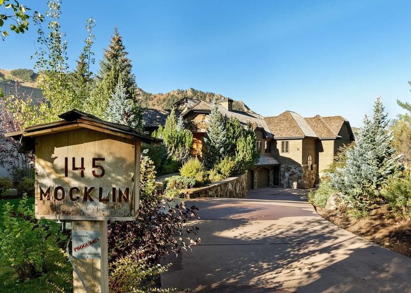 Colorado Aspen Entrance