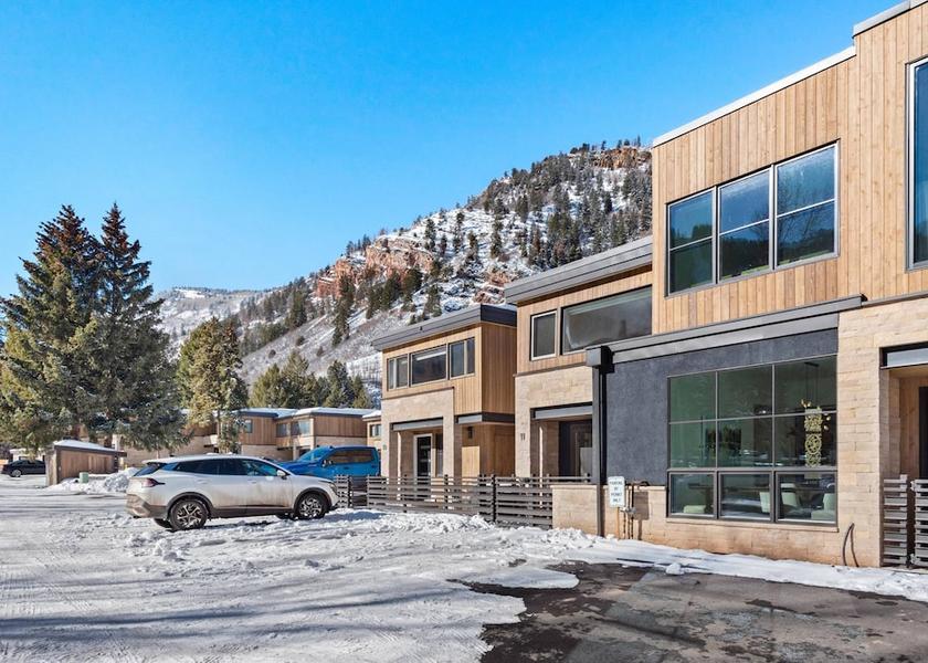 Colorado Aspen Exterior Detail