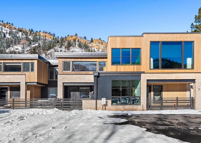 Colorado Aspen Exterior Detail