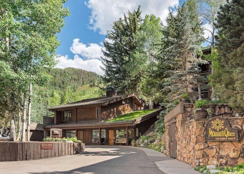 Colorado Aspen Exterior Detail