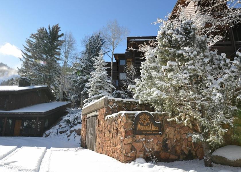 Colorado Aspen Facade
