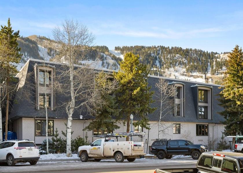 Colorado Aspen Exterior Detail