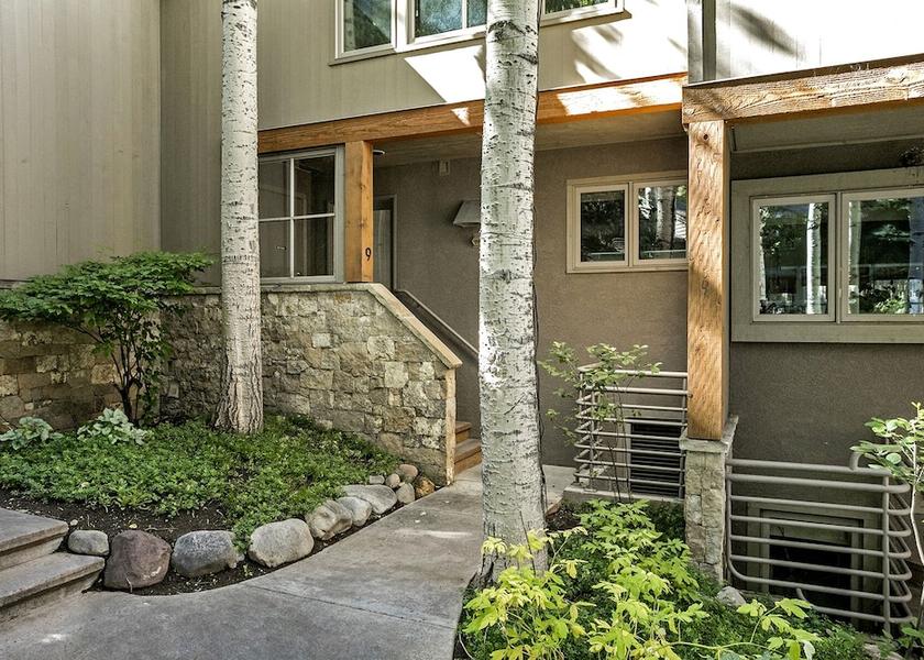 Colorado Aspen Exterior Detail