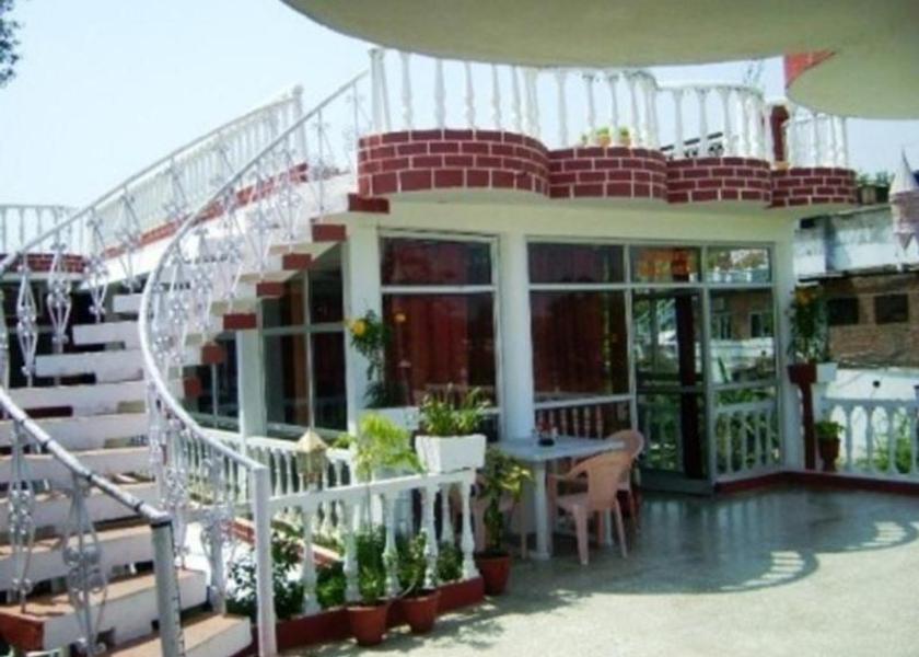 Madhya Pradesh Khajuraho  Deluxe Twin Room Type A