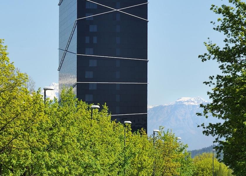  Ljubljana Exterior
