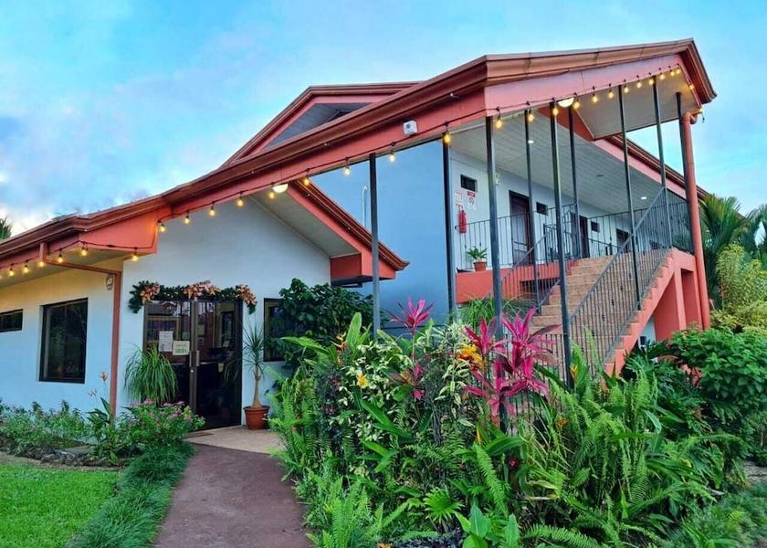 Alajuela La Fortuna Facade