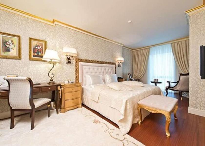 Van Van Room