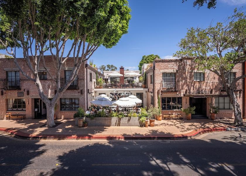 California San Luis Obispo Front of property
