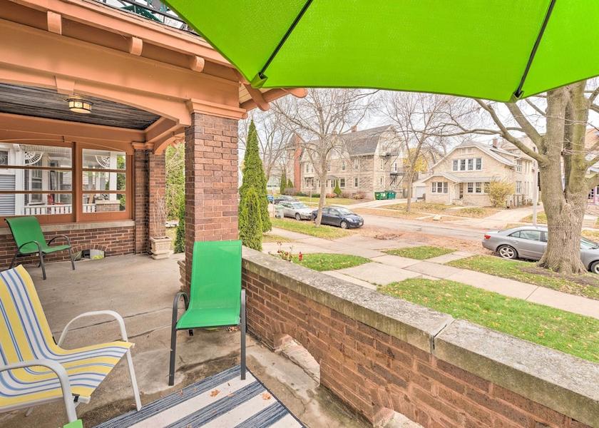 Wisconsin Milwaukee Interior Entrance