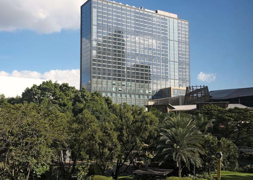  Makati Exterior
