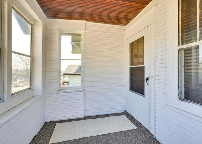 Nebraska Omaha Interior Entrance