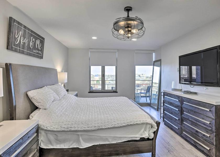 Nebraska Omaha Interior Entrance