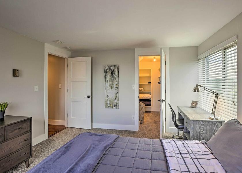 Nebraska Omaha Interior Entrance