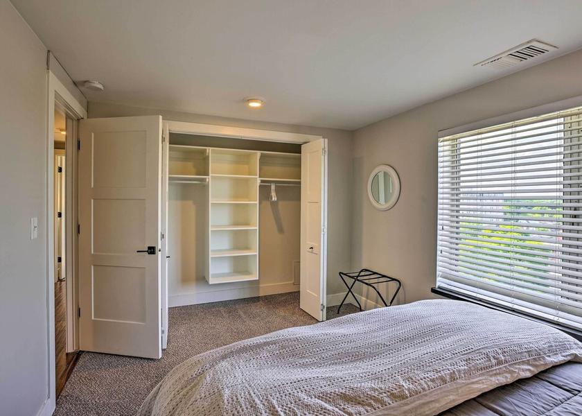 Nebraska Omaha Interior Entrance