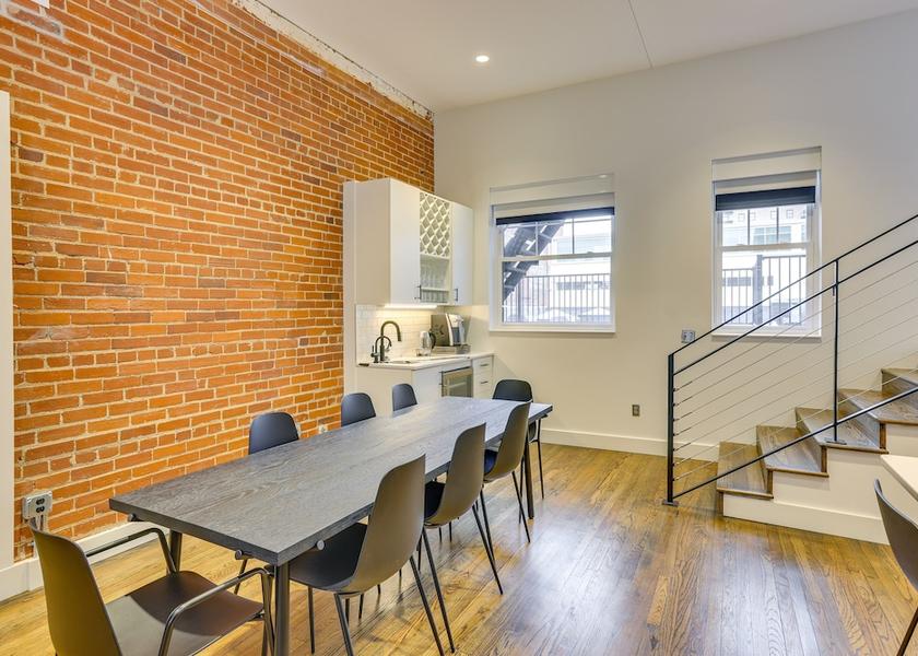 Nebraska Omaha Interior Entrance