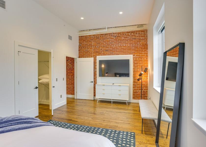 Nebraska Omaha Interior Entrance