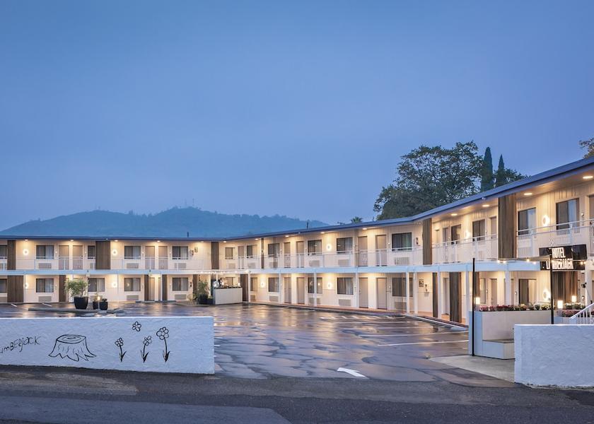 California Sonora Facade