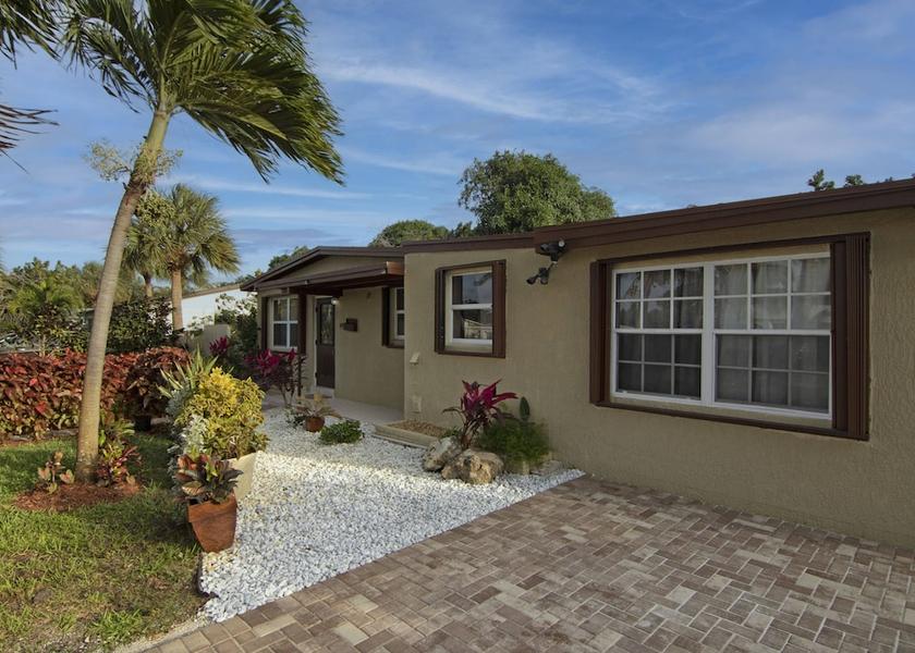 Florida West Palm Beach Exterior Detail