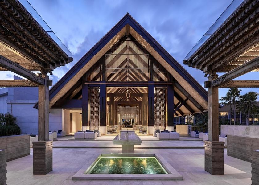 Bali Denpasar Bar (on property)