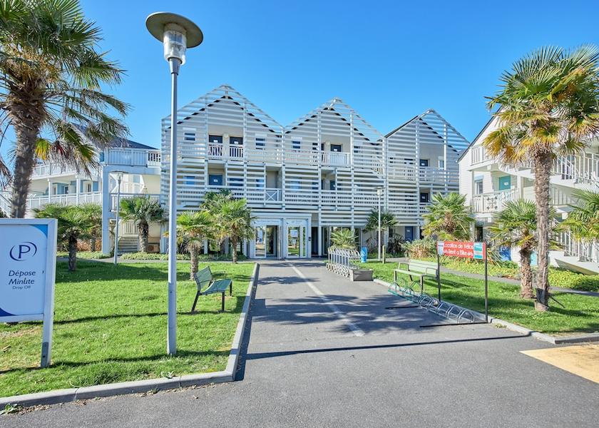 Normandy Courseulles-sur-Mer Exterior