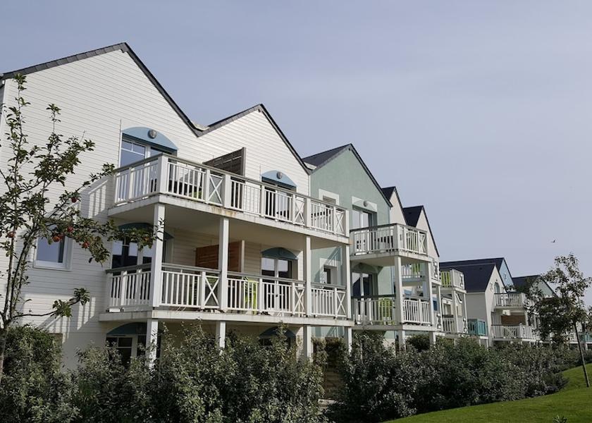 Normandy Courseulles-sur-Mer Front of property
