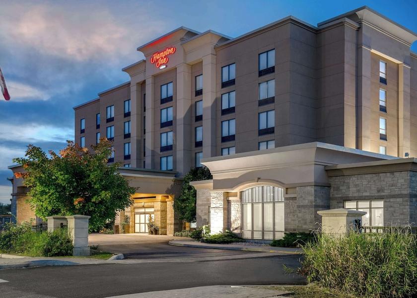 Ontario Brampton Exterior Detail