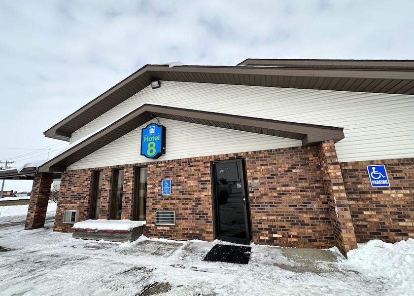 Minnesota Fergus Falls Exterior Detail