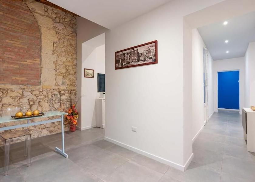 Sardinia Cagliari Interior Entrance