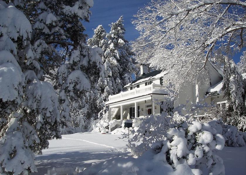 Virginia Charlottesville Facade