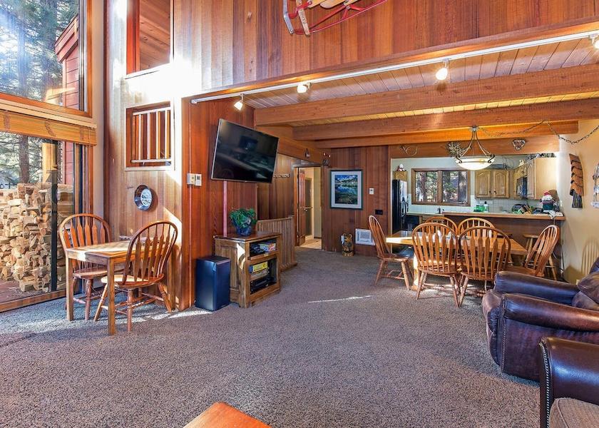 California Mammoth Lakes Interior Entrance