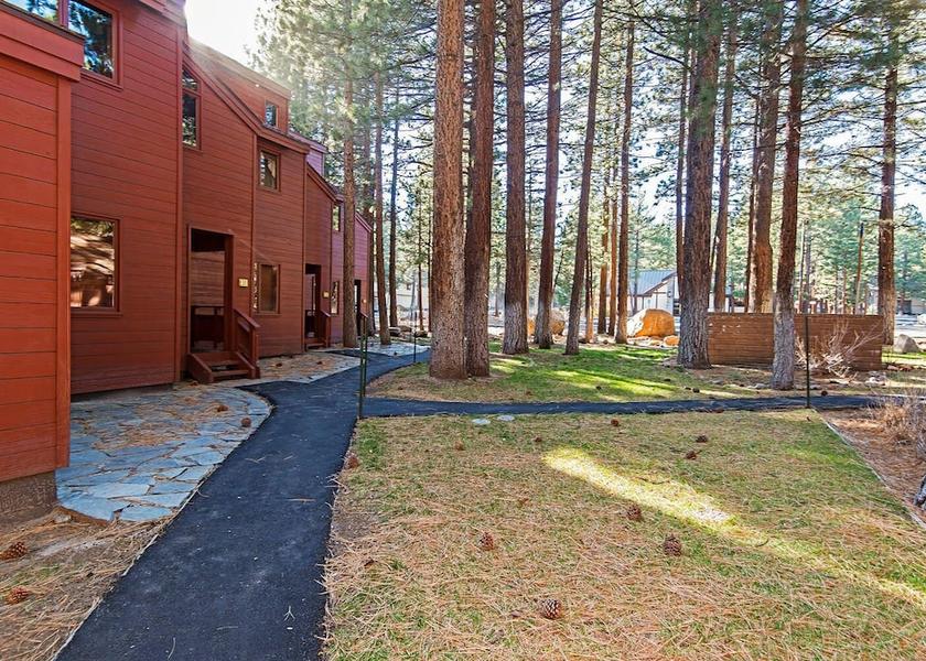 California Mammoth Lakes Property Grounds