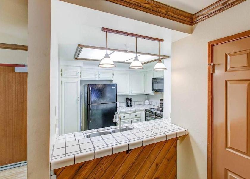 California Mammoth Lakes Kitchen