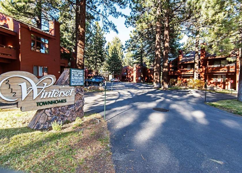 California Mammoth Lakes Exterior Detail