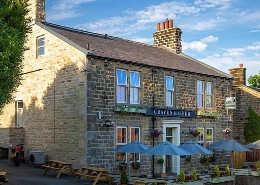 England Ilkley Exterior Detail