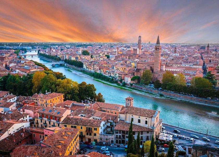 Veneto Verona Exterior Detail