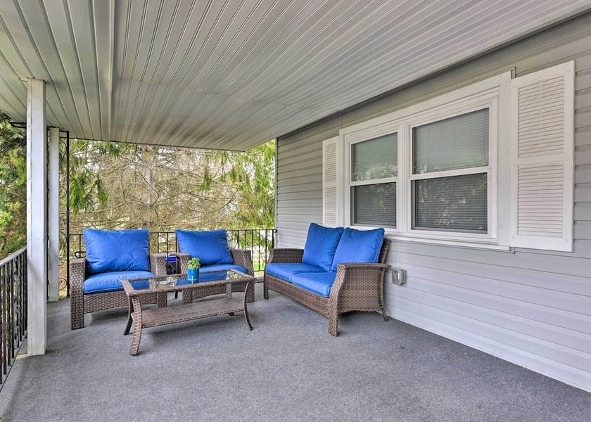 Pennsylvania Erie Interior Entrance